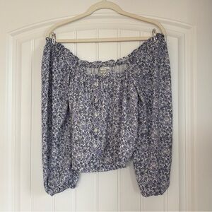 AE puff sleeve button up top